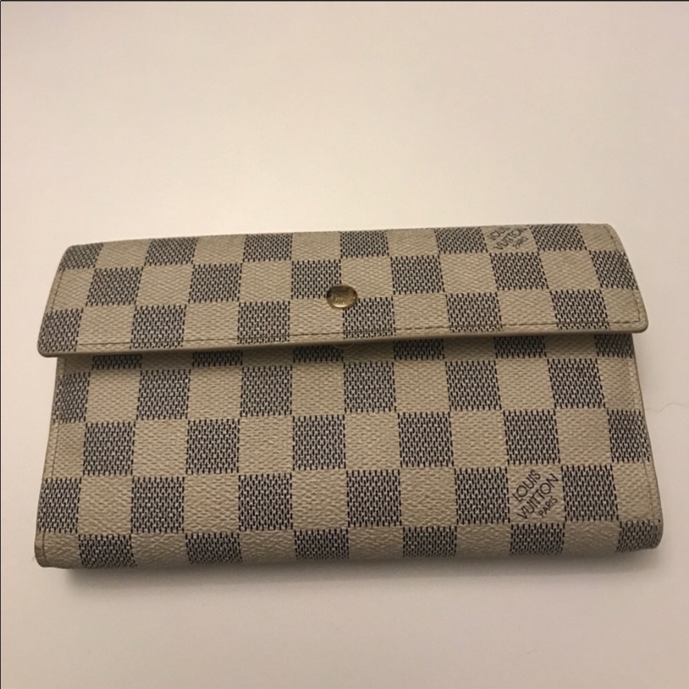 Louis Vuitton Damier azur wallet *reposhed